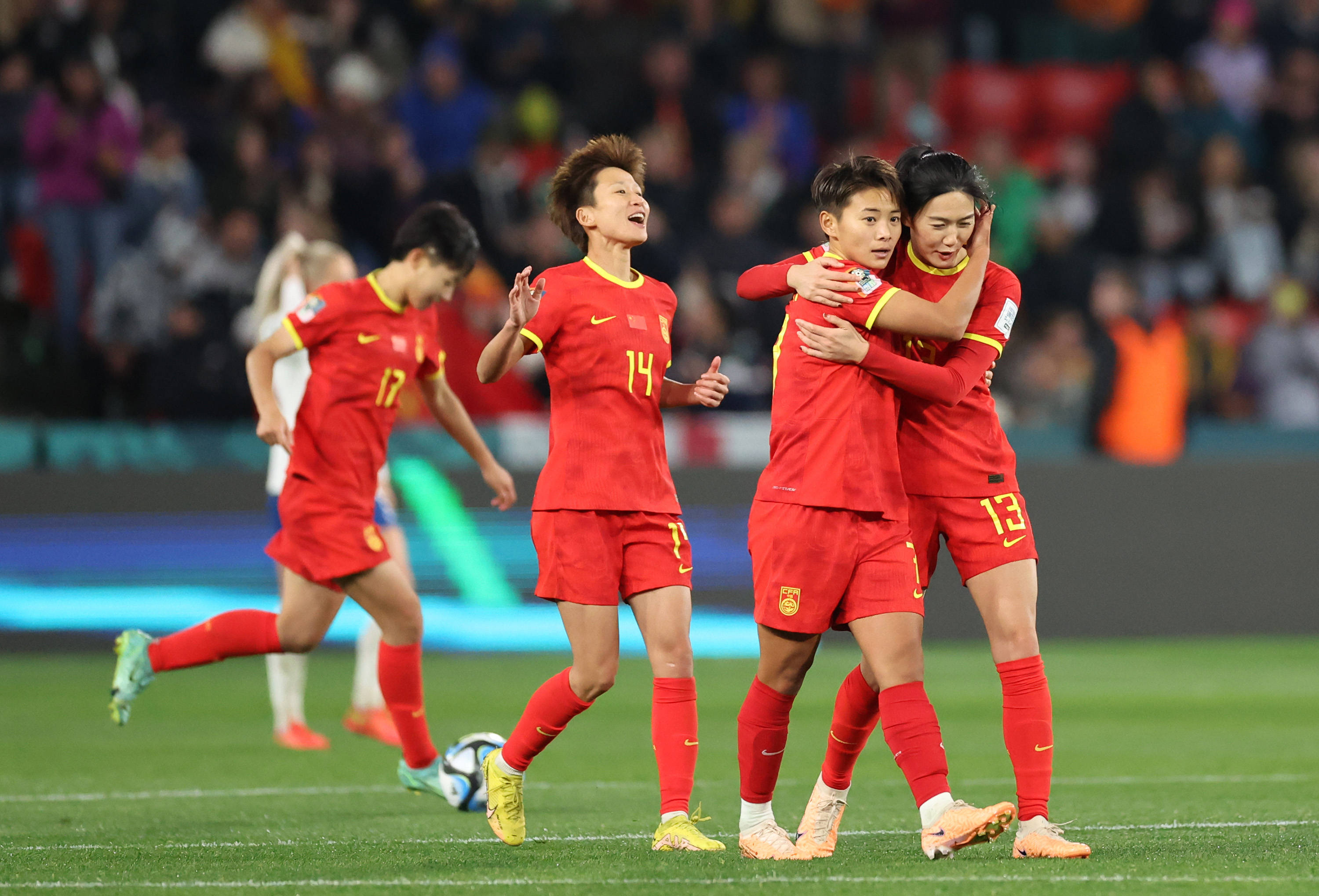中国女足在比赛中获得了耀眼的胜利