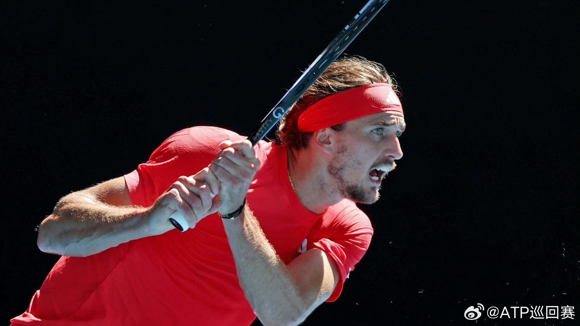 PG游戏下载-美国网球队横扫西班牙网球队，兹维列夫绝境逆转的简单介绍