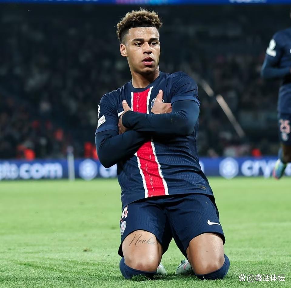 包含巴黎圣日耳曼主场大胜,稳居榜首的词条 包含巴黎圣日耳曼主场大胜,稳居榜首的词条