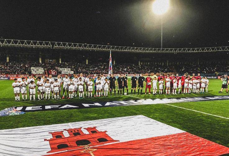 克罗地亚队主场作战，豪取三分