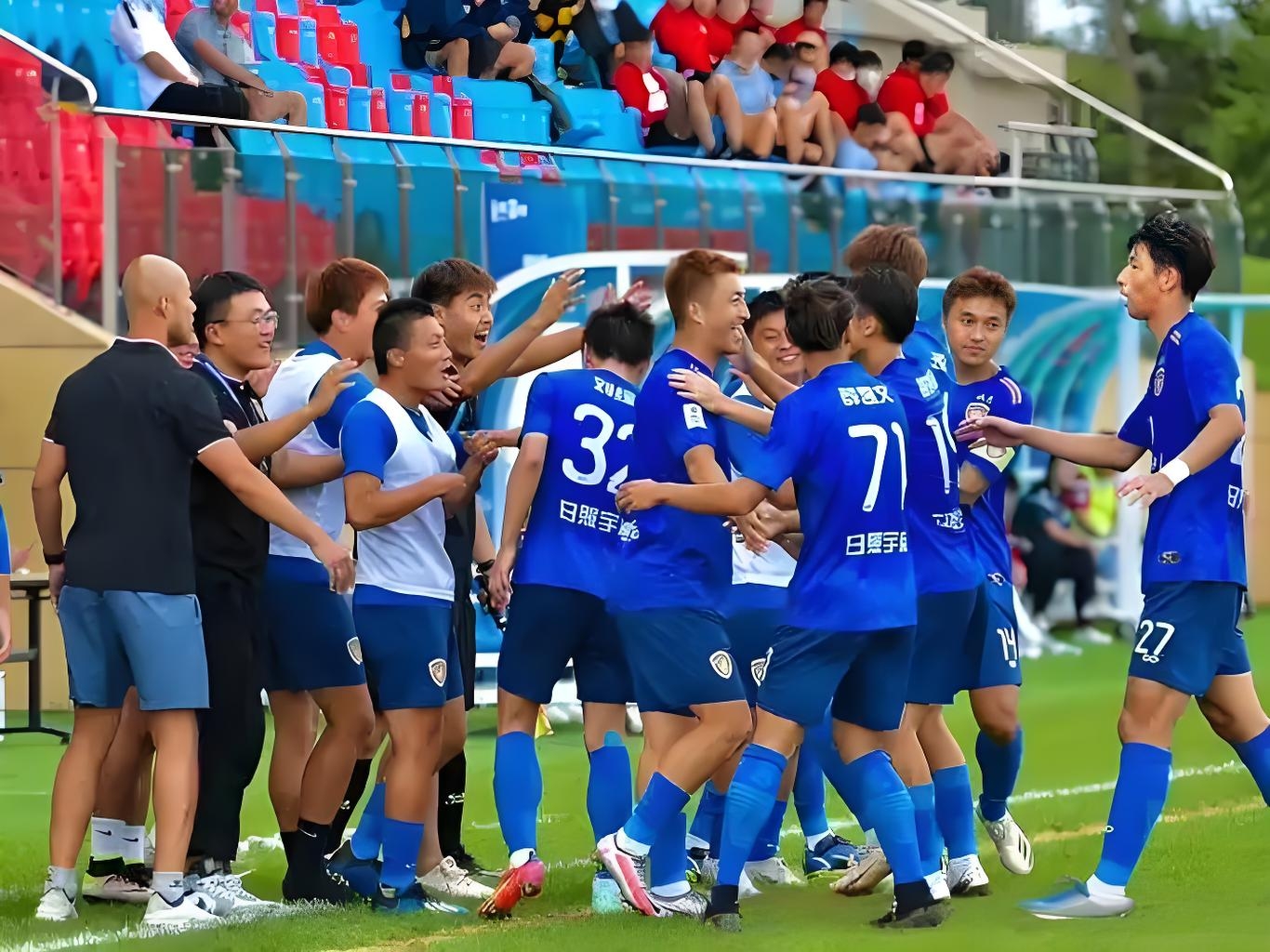 包含江苏苏宁客场战平山东鲁能，保持不败的词条