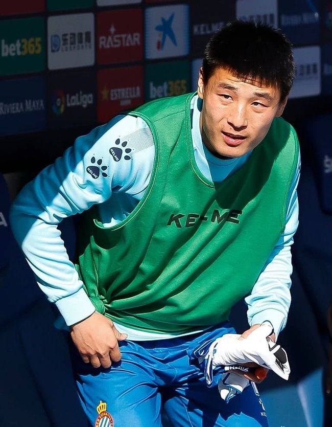 卡萨布兰卡蓝天取胜在望,中超联赛前景乐观可期 卡萨布兰卡蓝天取胜在望,中超联赛前景乐观可期