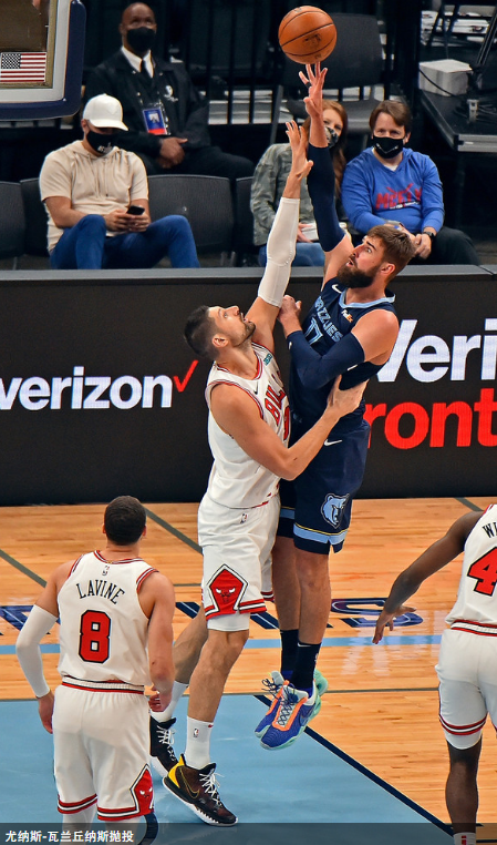 关于公牛逆转雷霆，瓦兰丘纳斯制霸全场的信息