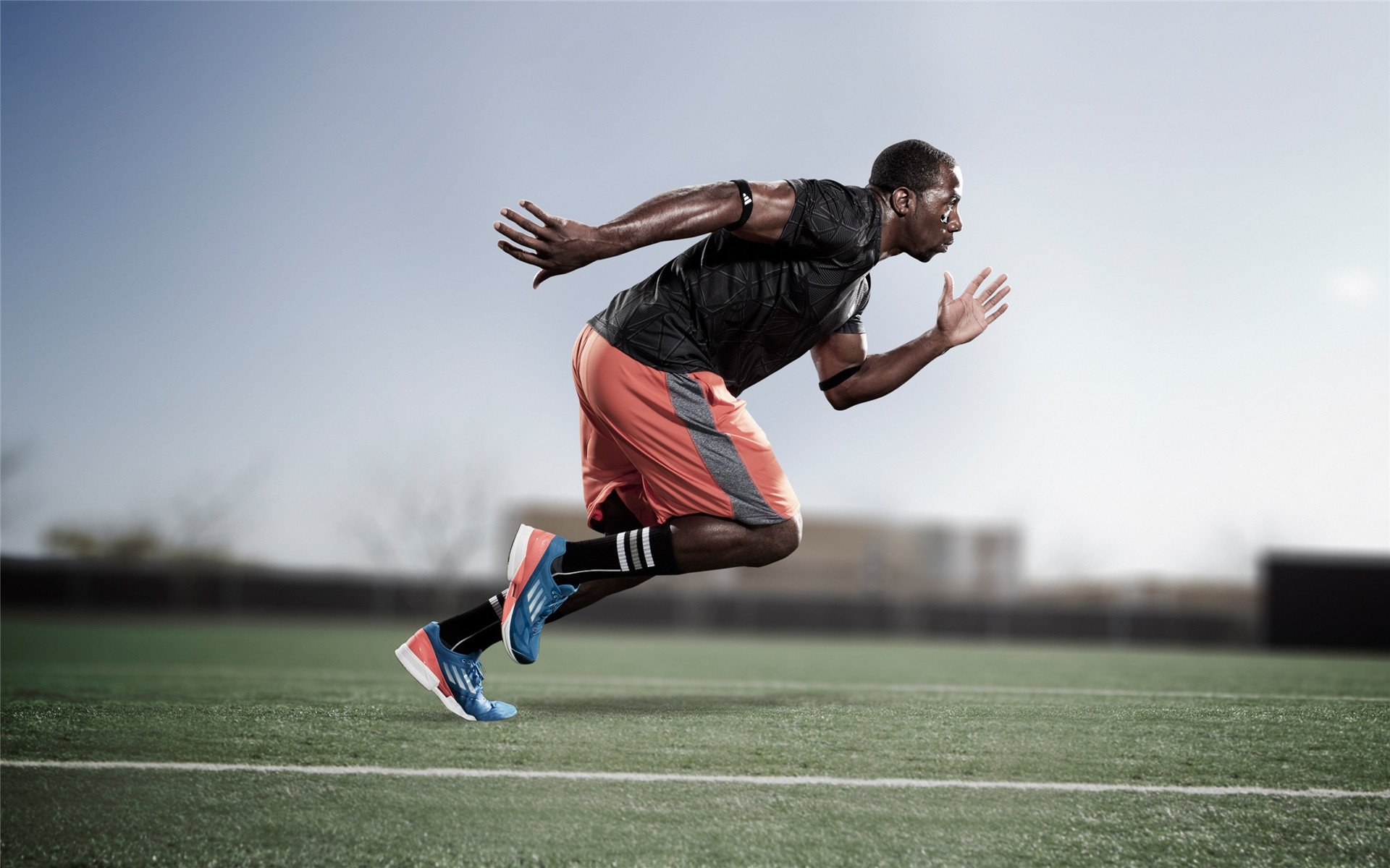 劳塔罗一锤定音，几内亚硬仗中力克洪都拉斯书写历史