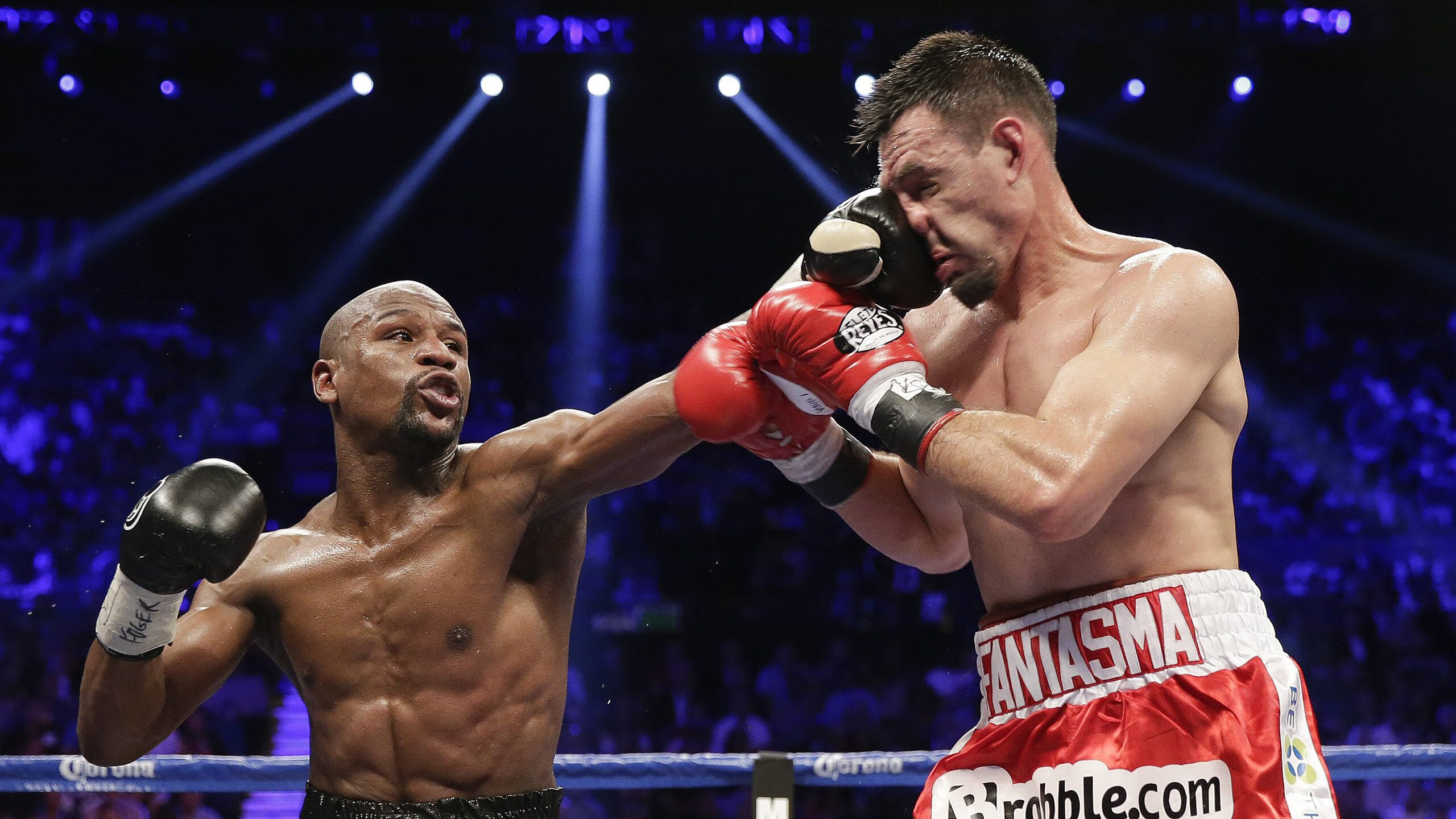 德甲变天之战，勒沃库森单节风暴击溃拜仁，库尔图瓦跨联赛成为关键先生