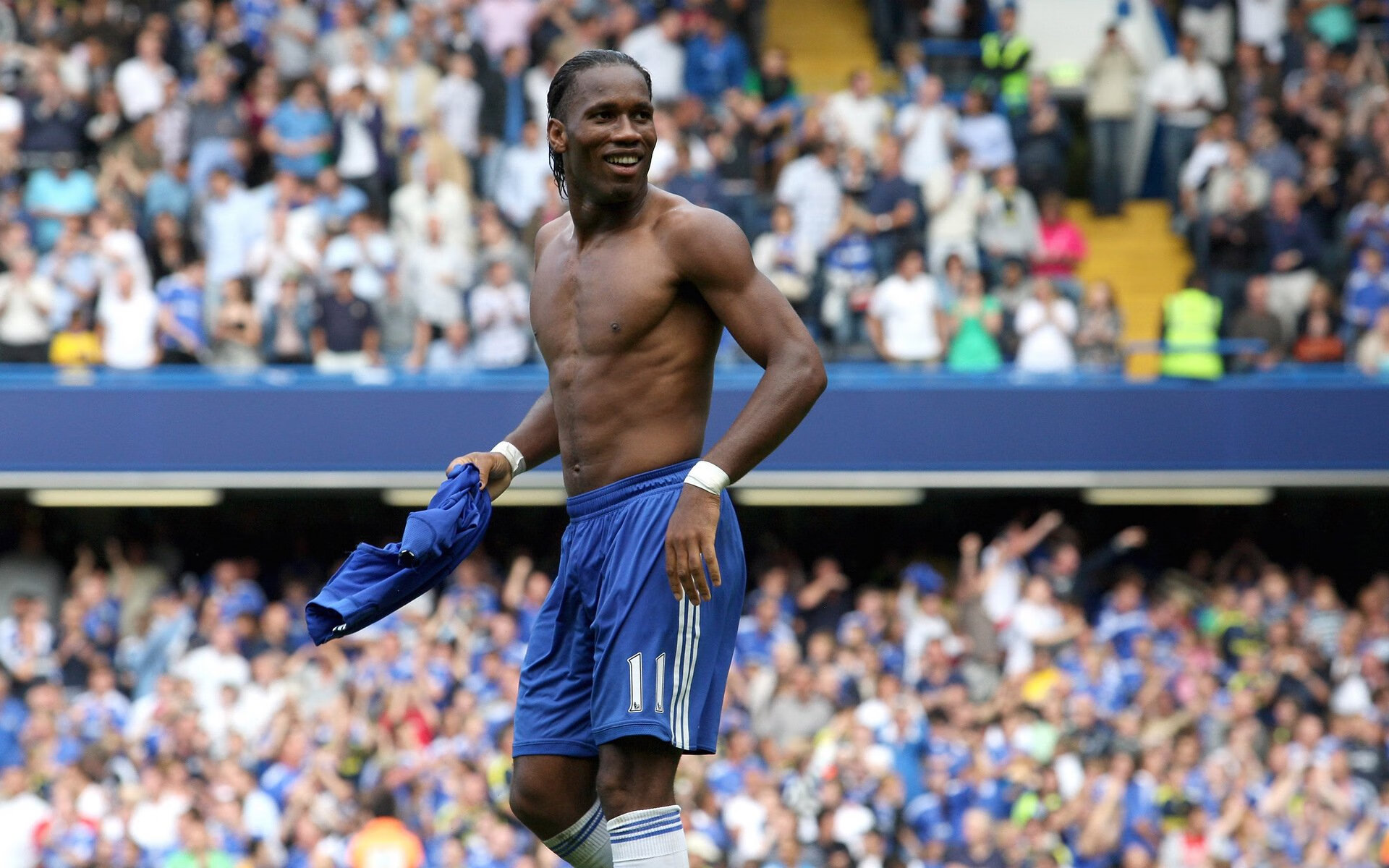 当苏亚雷斯式爆发遭遇德国式压制，足球战术哲学的宿命对决